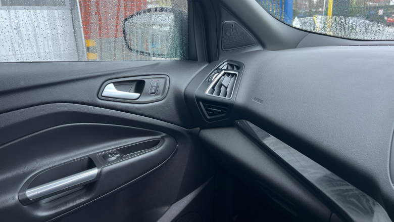 Ford Kuga 1.5 EcoBoost ST-Line 5dr Auto 2WD Petrol Estate